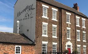 Moonfleet Boutique Hotel